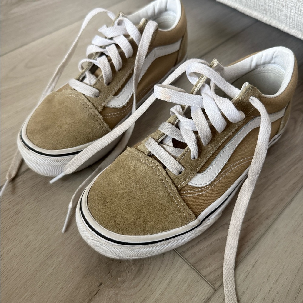 “Old Skool V Shoe” Vans (kids)